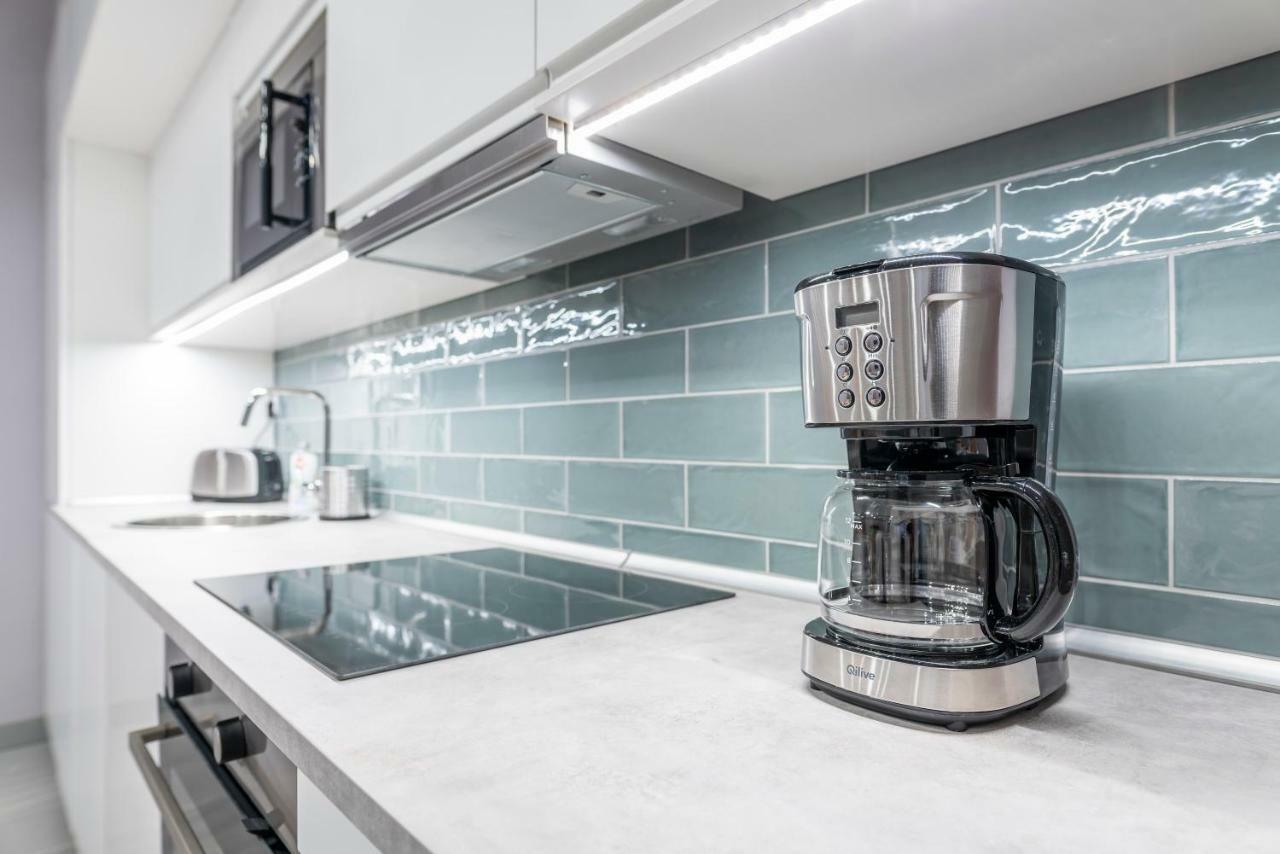 Modern 2 Bedroom Apartment With Free Airport Transfer Budapest Esterno foto