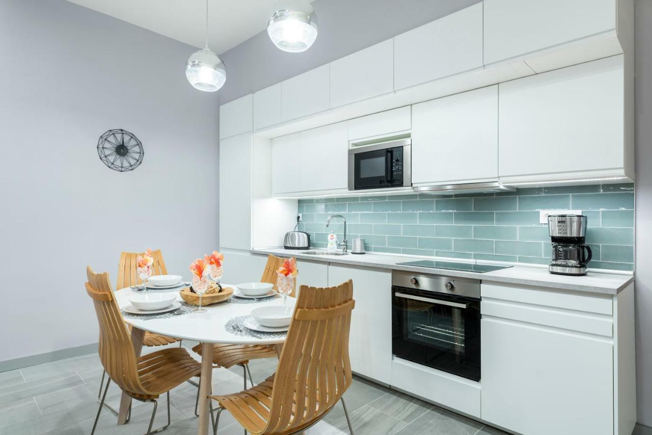 Modern 2 Bedroom Apartment With Free Airport Transfer Budapest Esterno foto